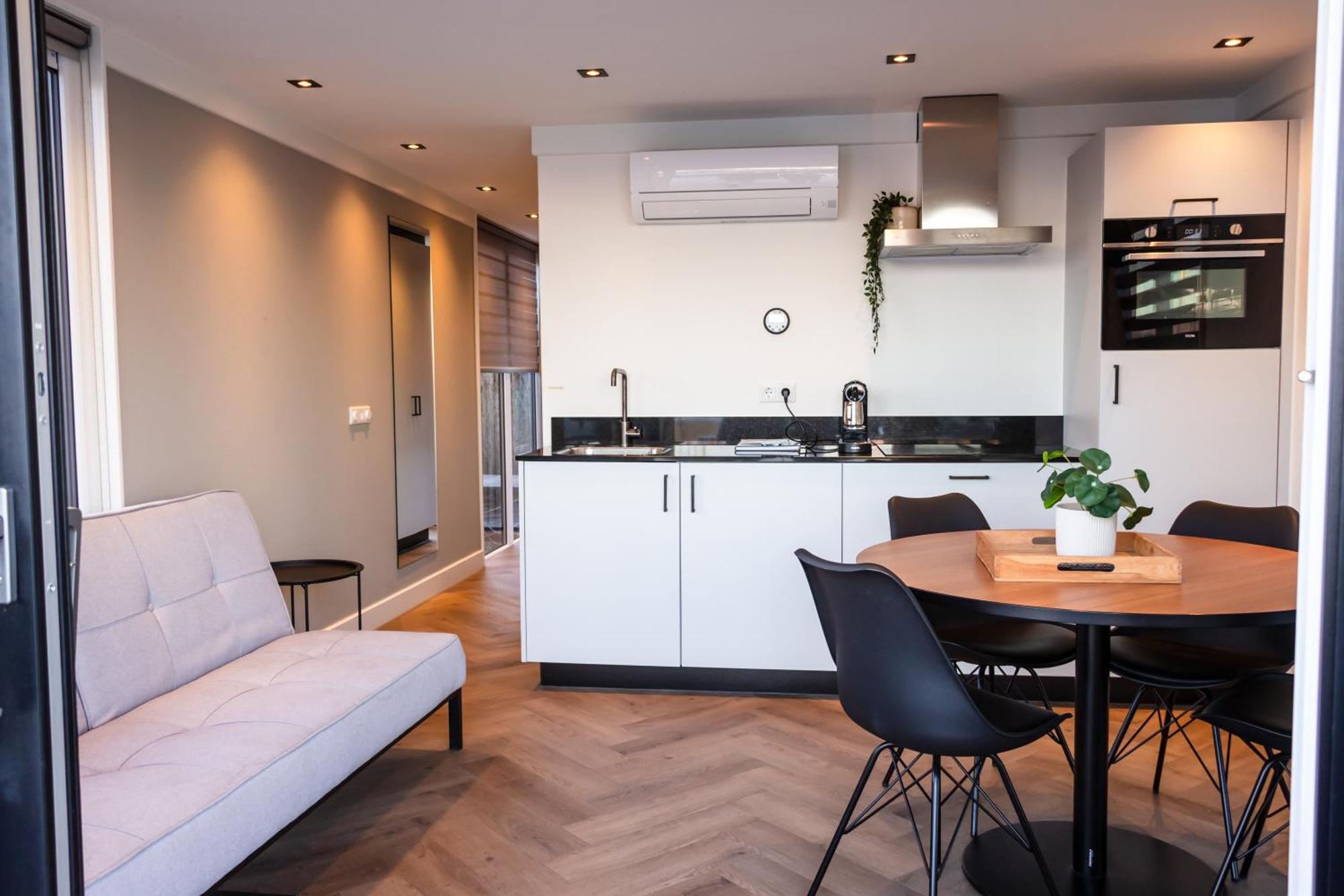 Luxurious Waterloft Near Beach And Centre By Weltevreden Experience ゼーウォルデ エクステリア 写真